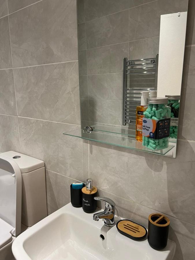 Lovely 2 Bed Flat In Soho! Londres Extérieur photo